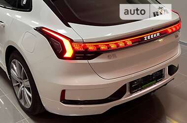 Лифтбек Zeekr 001 2023 в 