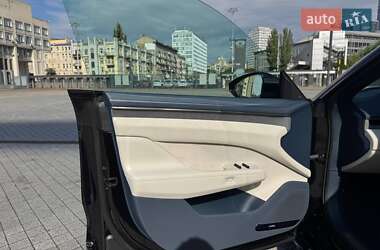 Внедорожник / Кроссовер Zeekr 001 2024 в 