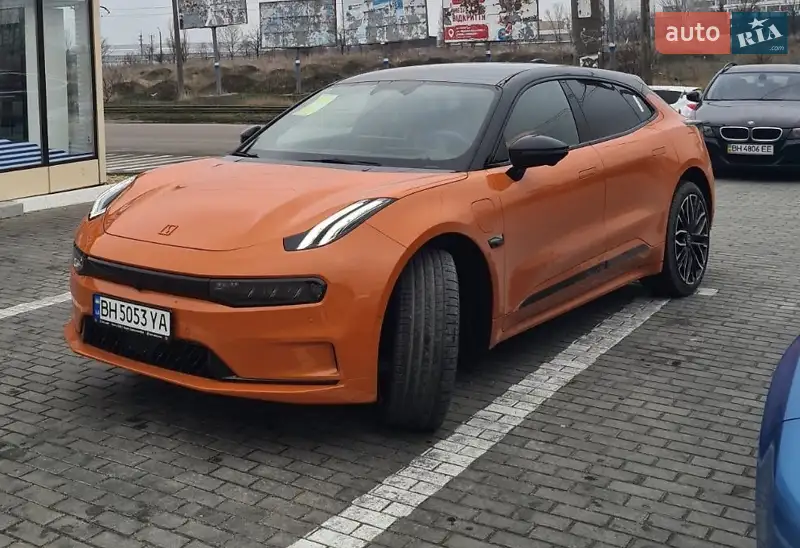 Zeekr 001