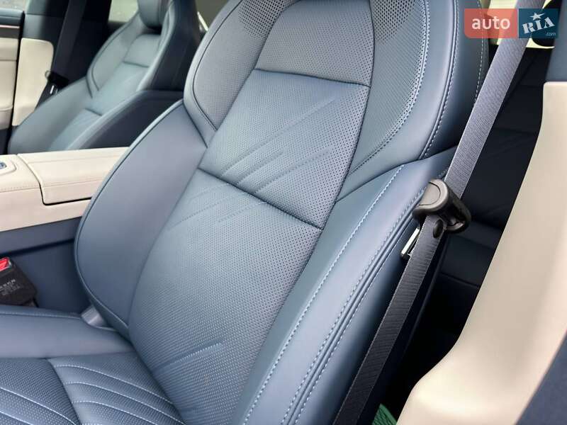 Внедорожник / Кроссовер Zeekr 001 2024 в Ивано-Франковске