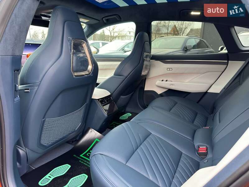 Внедорожник / Кроссовер Zeekr 001 2024 в Ивано-Франковске