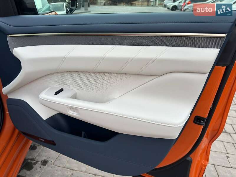 Внедорожник / Кроссовер Zeekr 001 2024 в Ивано-Франковске