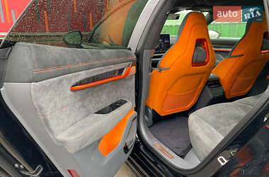 Внедорожник / Кроссовер Zeekr 001 2023 в 