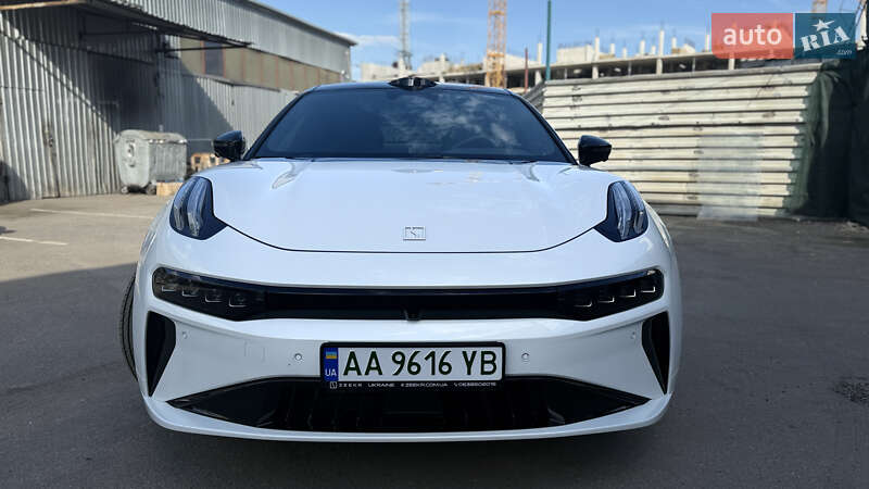 Позашляховик / Кросовер Zeekr 001 2024 в Києві
