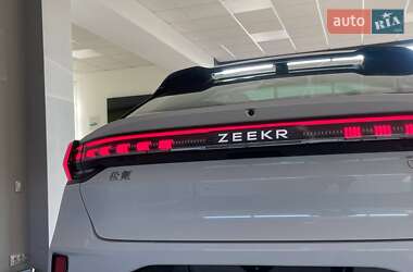 Внедорожник / Кроссовер Zeekr 001 2025 в 
