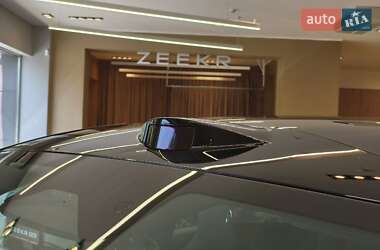 Внедорожник / Кроссовер Zeekr 001 2025 в 