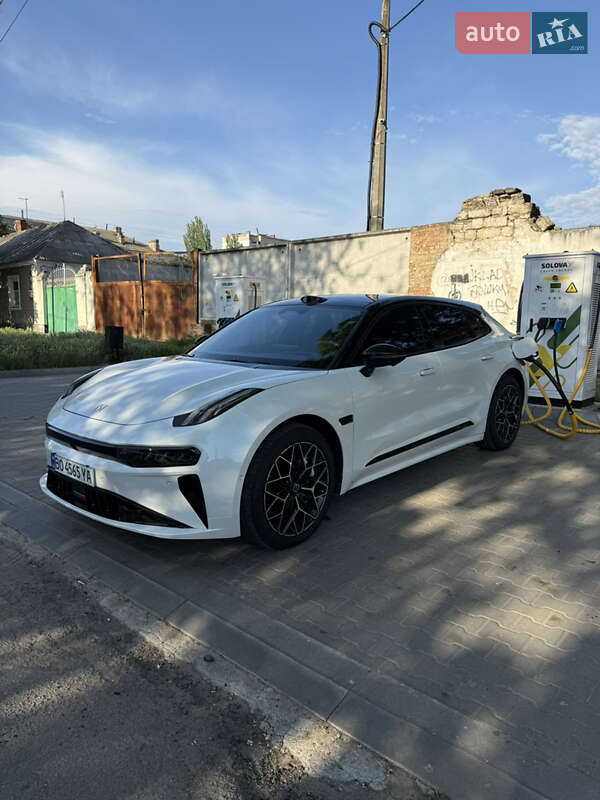 Внедорожник / Кроссовер Zeekr 001 2024 в Николаеве