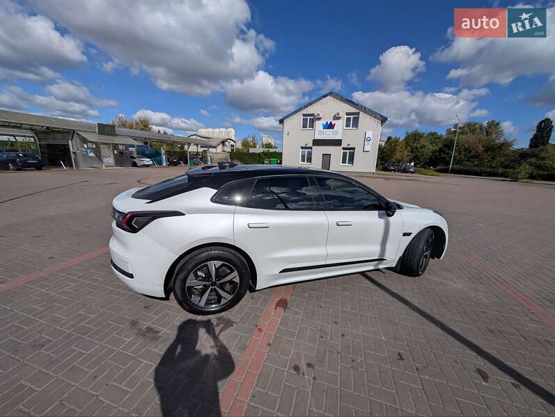 Внедорожник / Кроссовер Zeekr 001 2024 в Киеве
