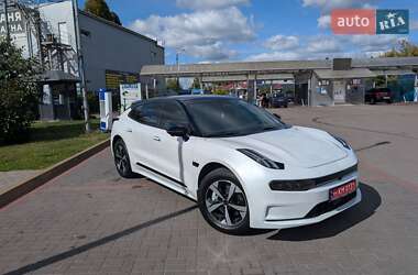 Внедорожник / Кроссовер Zeekr 001 2024 в 