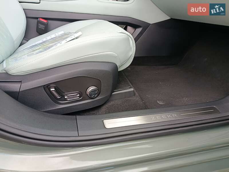 Позашляховик / Кросовер Zeekr 001 2024 в Хмельницькому фото 40 Позашляховик / Кросовер Zeekr 001 2024 в Хмельницькому