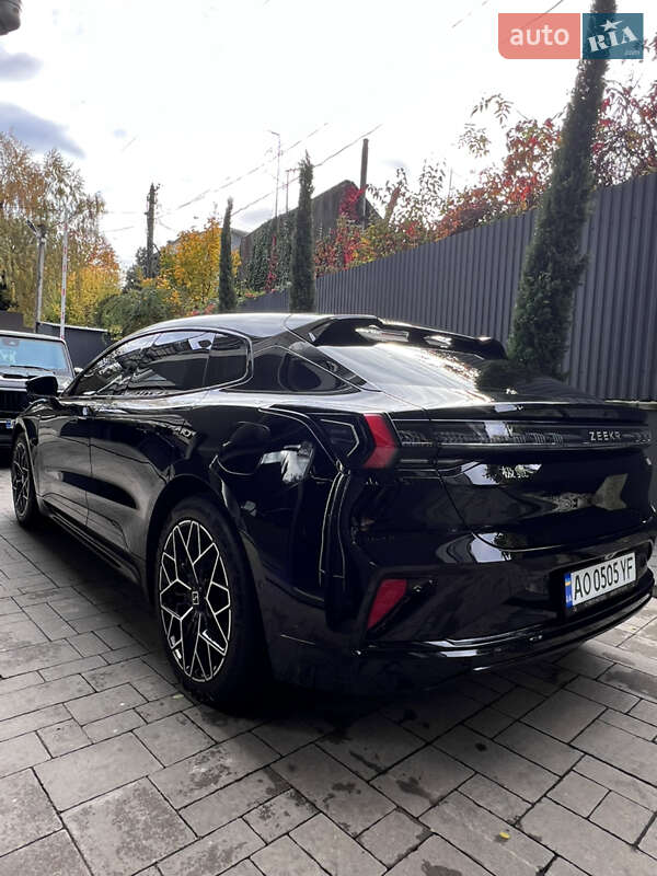 Позашляховик / Кросовер Zeekr 001 2024 в Ужгороді