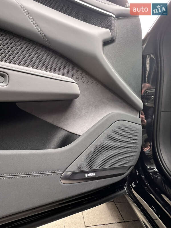 Позашляховик / Кросовер Zeekr 001 2024 в Ужгороді