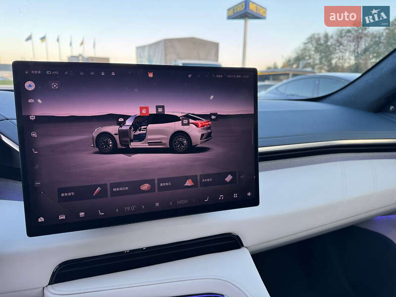 Позашляховик / Кросовер Zeekr 001 2024 в Львові