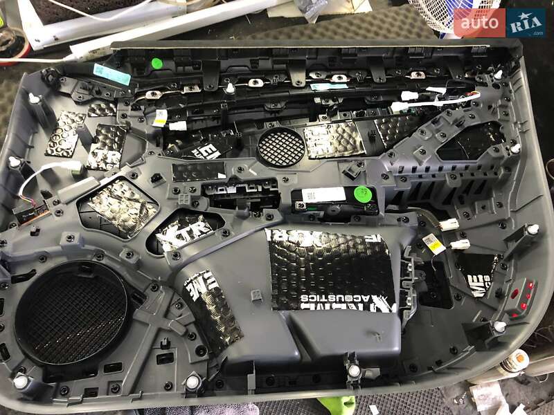 Позашляховик / Кросовер Zeekr 001 2024 в Дніпрі