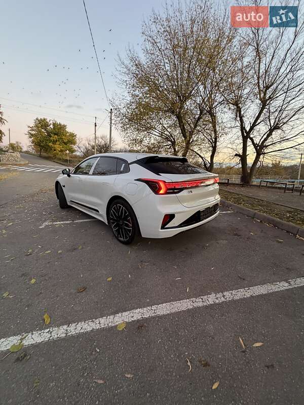 Позашляховик / Кросовер Zeekr 001 2025 в Кропивницькому фото 9 Позашляховик / Кросовер Zeekr 001 2025 в Кропивницькому