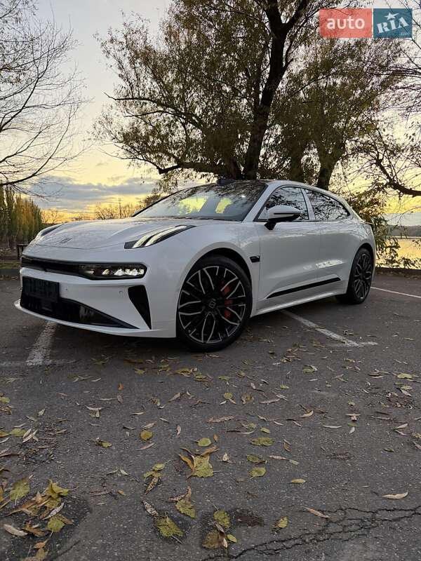 Позашляховик / Кросовер Zeekr 001 2025 в Кропивницькому фото 16 Позашляховик / Кросовер Zeekr 001 2025 в Кропивницькому