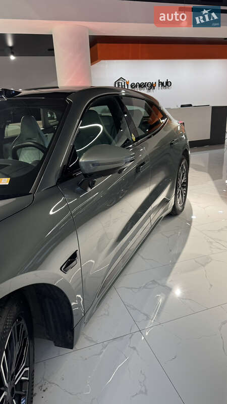 Внедорожник / Кроссовер Zeekr 001 2024 в Киеве