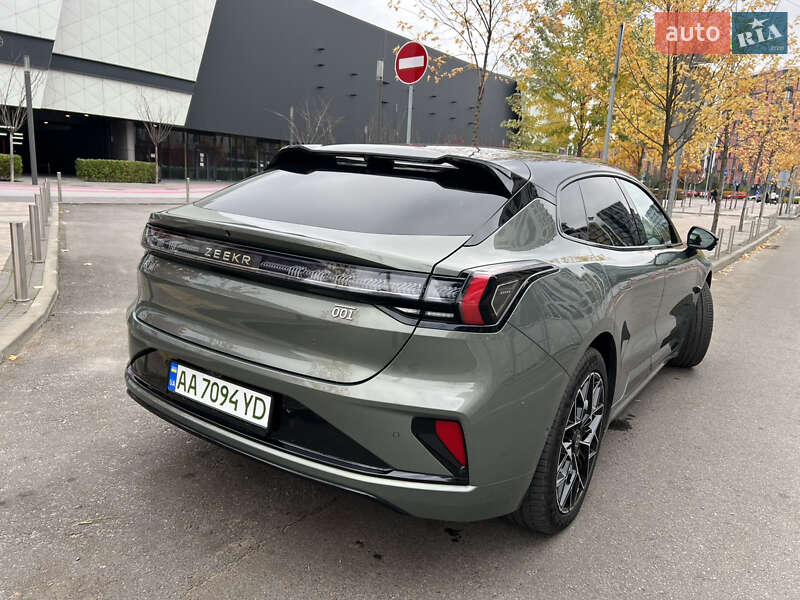 Позашляховик / Кросовер Zeekr 001 2024 в Києві
