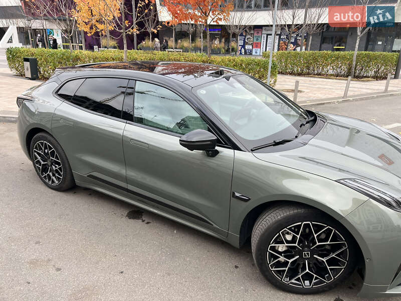 Позашляховик / Кросовер Zeekr 001 2024 в Києві