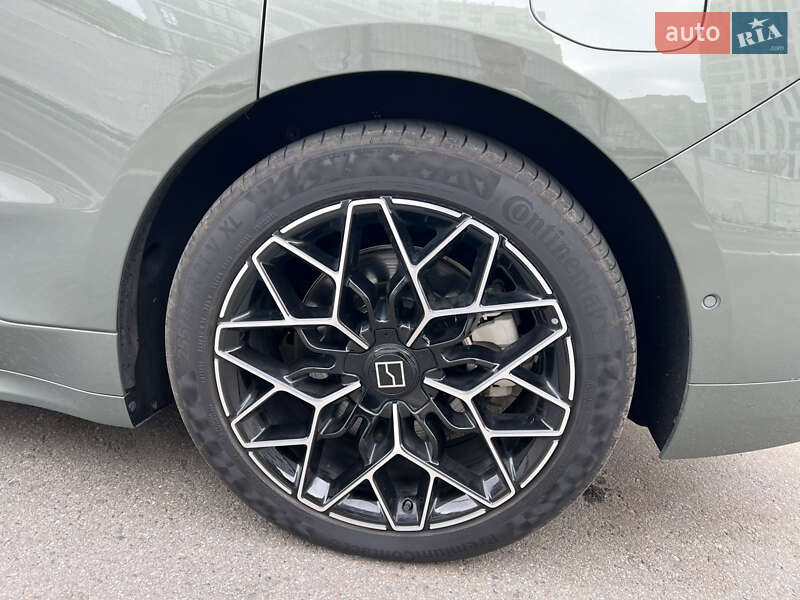 Позашляховик / Кросовер Zeekr 001 2024 в Києві