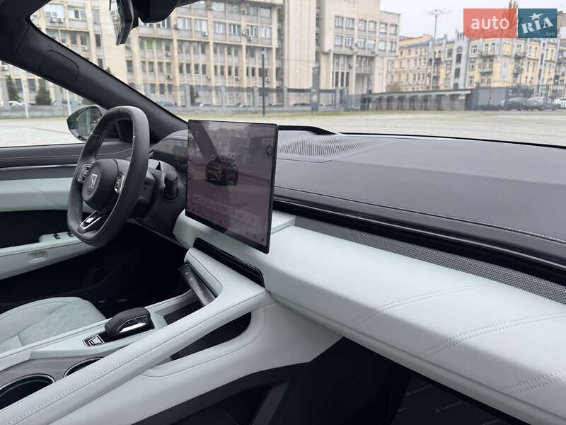 Позашляховик / Кросовер Zeekr 001 2025 в Києві