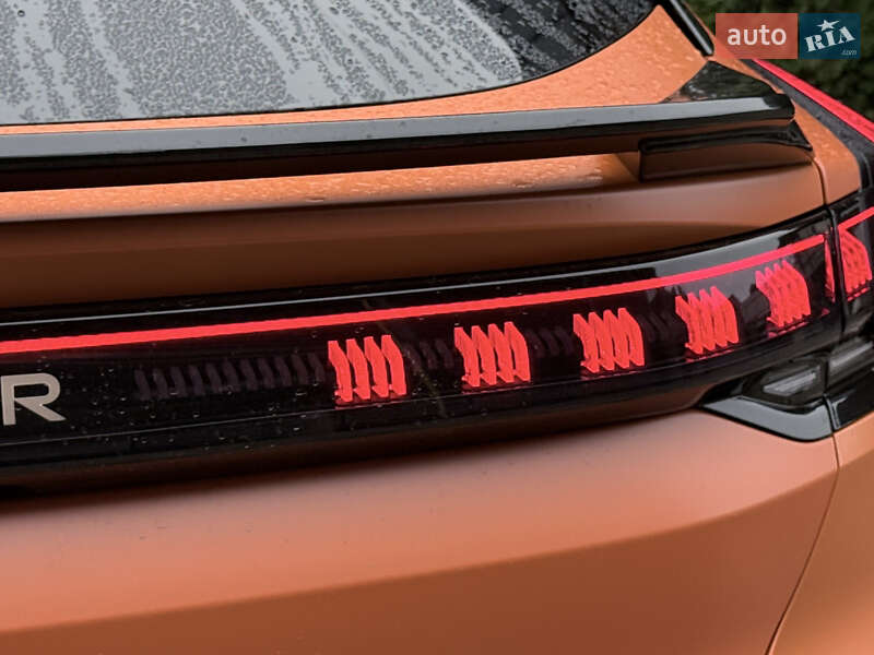 Внедорожник / Кроссовер Zeekr 001 2023 в Черновцах