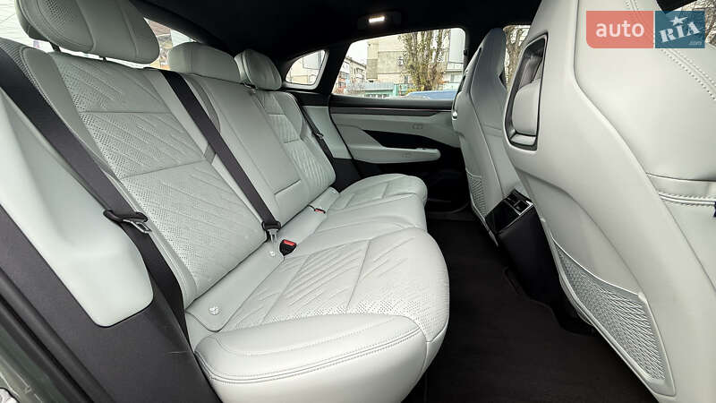 Позашляховик / Кросовер Zeekr 001 2024 в Бердичеві