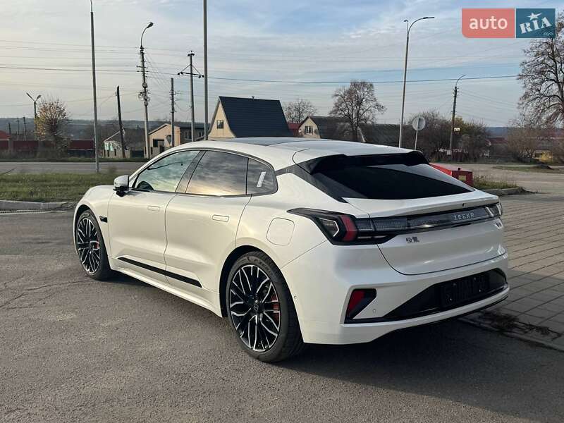 Позашляховик / Кросовер Zeekr 001 2025 в Києві фото 3 Позашляховик / Кросовер Zeekr 001 2025 в Києві