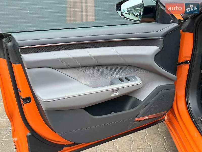 Внедорожник / Кроссовер Zeekr 001 2024 в Львове