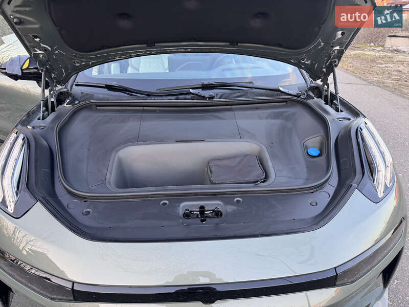 Внедорожник / Кроссовер Zeekr 001 2024 в Киеве