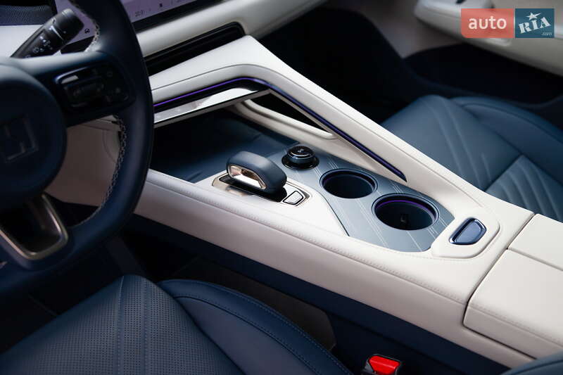 Внедорожник / Кроссовер Zeekr 001 2024 в Киеве