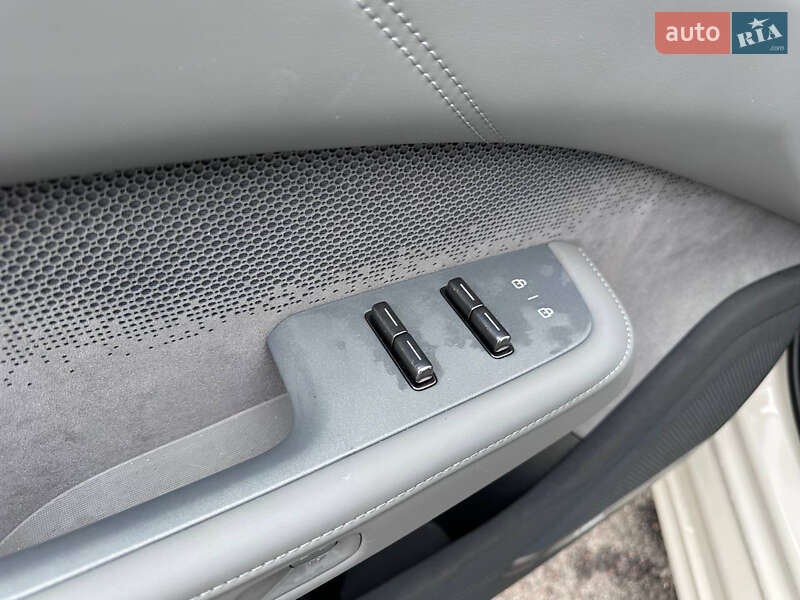 Позашляховик / Кросовер Zeekr 001 2024 в Львові