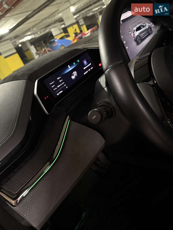 Позашляховик / Кросовер Zeekr 001 2023 в Дніпрі фото 12 Позашляховик / Кросовер Zeekr 001 2023 в Дніпрі
