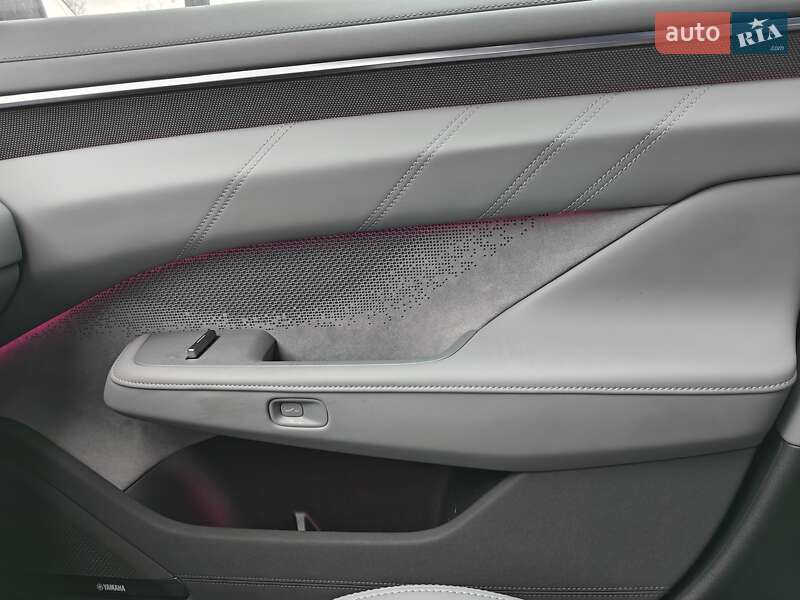 Позашляховик / Кросовер Zeekr 001 2025 в Києві