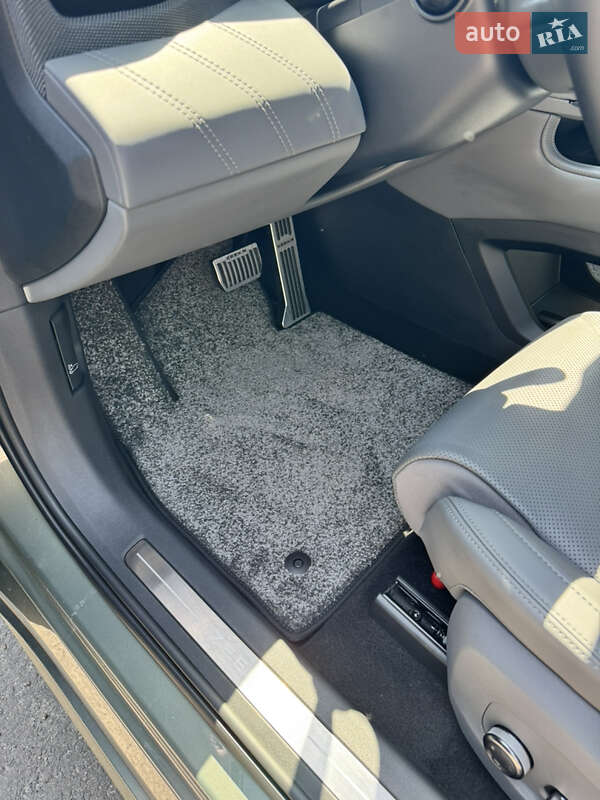 Позашляховик / Кросовер Zeekr 001 2024 в Києві