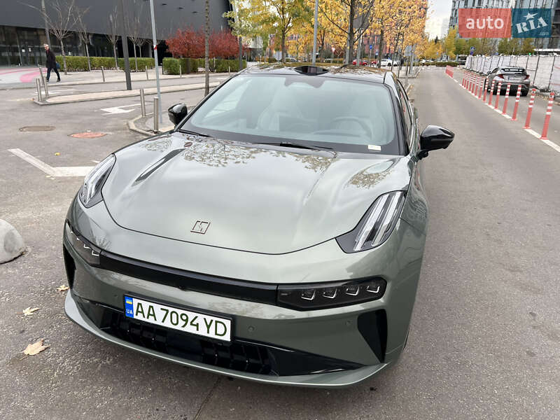 Внедорожник / Кроссовер Zeekr 001 2024 в Киеве