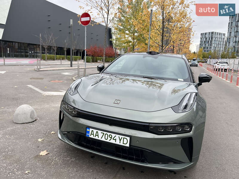 Внедорожник / Кроссовер Zeekr 001 2024 в Киеве