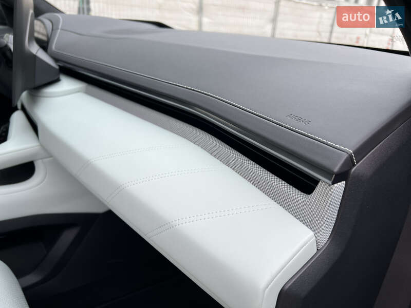 Внедорожник / Кроссовер Zeekr 001 2024 в Киеве