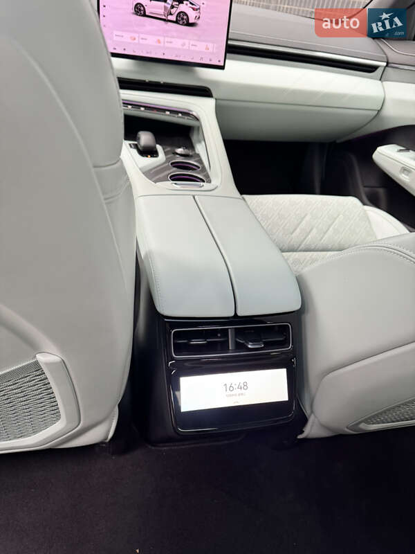 Внедорожник / Кроссовер Zeekr 001 2024 в Киеве