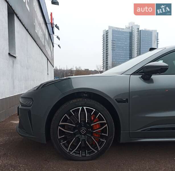 Внедорожник / Кроссовер Zeekr 001 2025 в Киеве