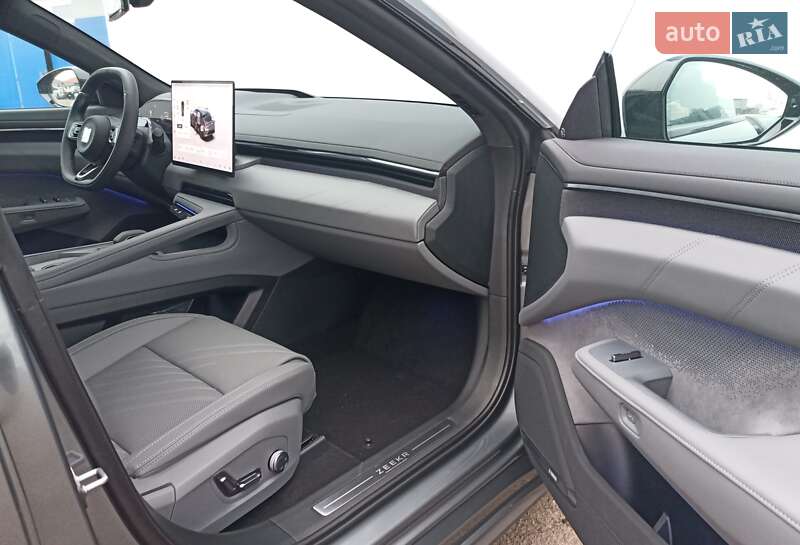 Внедорожник / Кроссовер Zeekr 001 2025 в Киеве