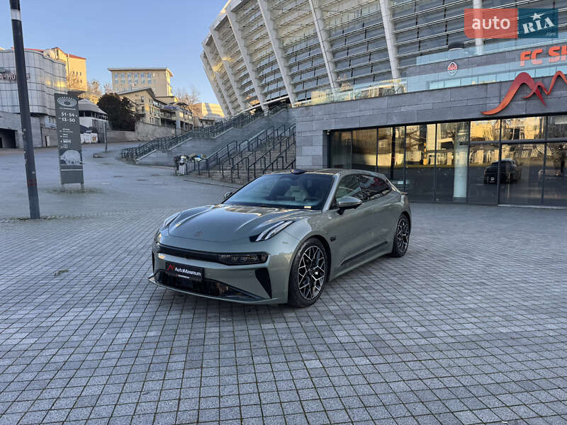 Позашляховик / Кросовер Zeekr 001 2024 в Києві