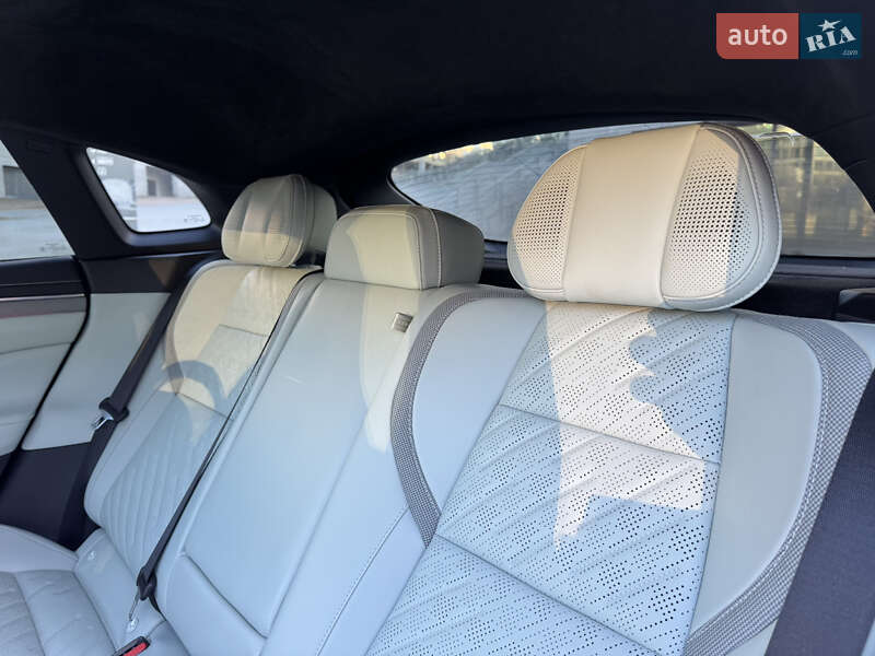 Позашляховик / Кросовер Zeekr 001 2024 в Києві