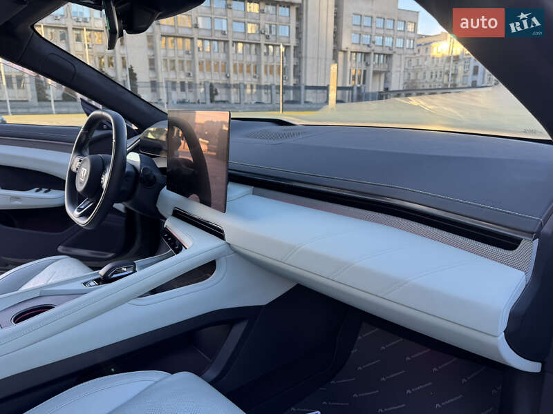 Позашляховик / Кросовер Zeekr 001 2024 в Києві