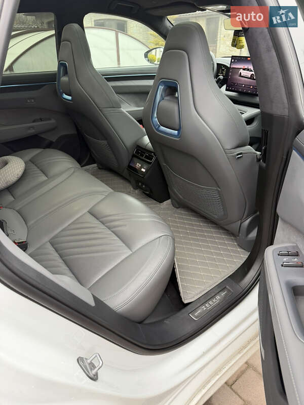 Позашляховик / Кросовер Zeekr 001 2024 в Кам'янець-Подільському