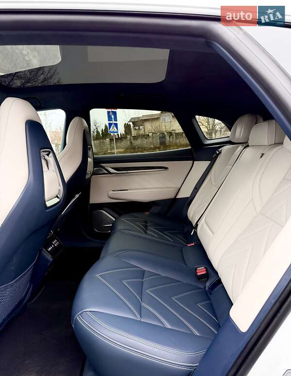 Позашляховик / Кросовер Zeekr 001 2022 в Вінниці