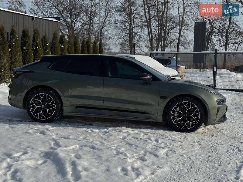 Внедорожник / Кроссовер Zeekr 001 2024 в Каменец-Подольском