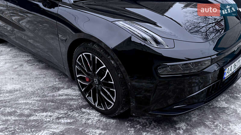 Позашляховик / Кросовер Zeekr 001 2024 в Києві