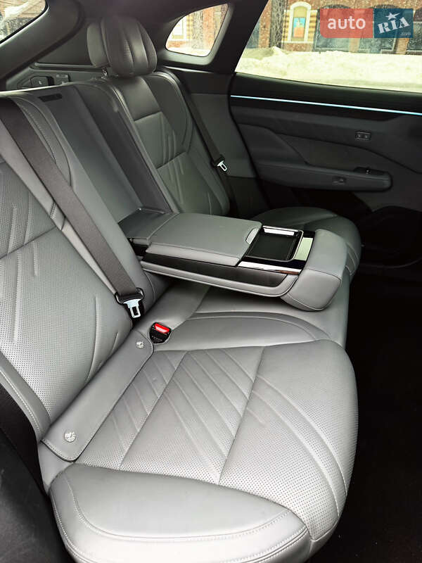 Внедорожник / Кроссовер Zeekr 001 2024 в Киеве