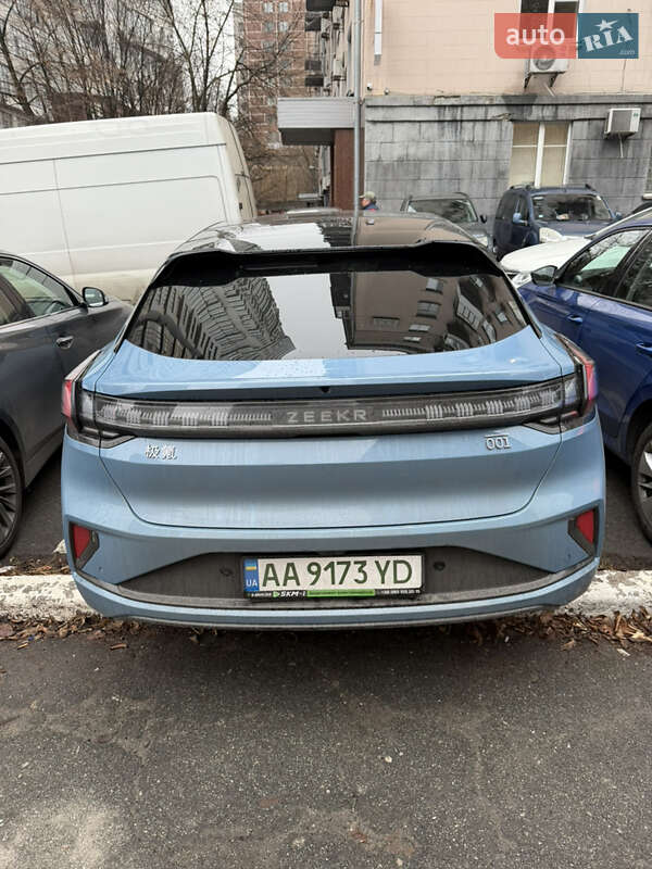 Внедорожник / Кроссовер Zeekr 001 2025 в Киеве